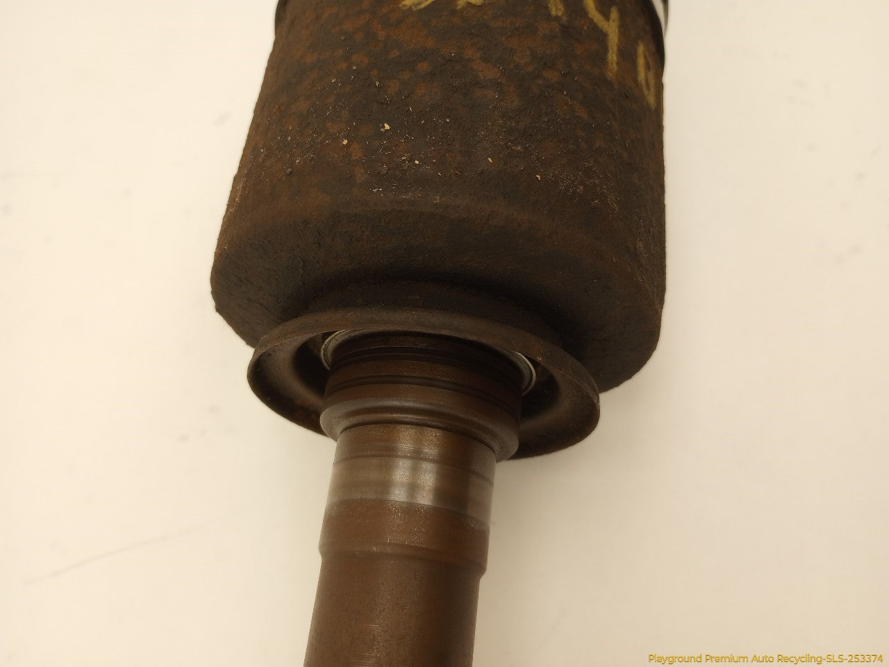Land Rover LR3 Passenger Right Rear Axle Drive Shaft