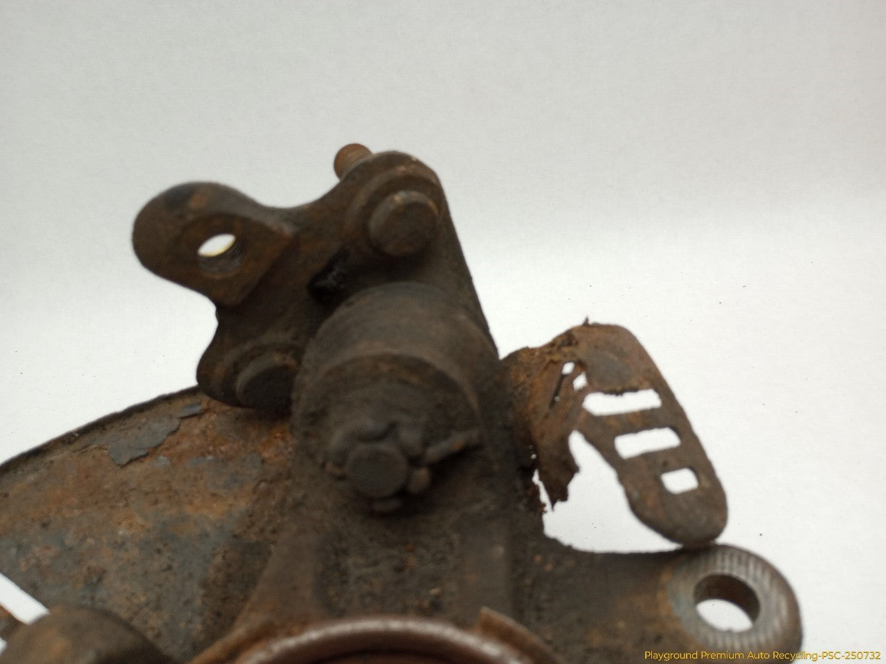 Toyota Celica Passenger Right Front Spindle Knuckle Hub