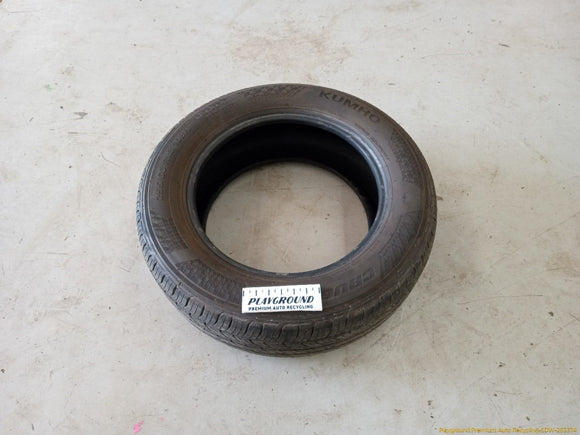 Land Rover LR3 Single Tire Crugen Kumnho Tire 255/60 R18 Thread Depth 10/32