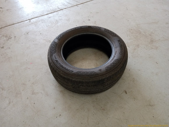 Land Rover LR3 Single Tire Crugen Kumnho Tire 255/60 R18 Thread Depth 10/32