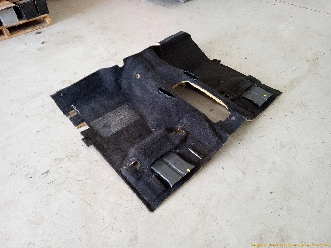 Land Rover LR3 Front Floor Carpet - 0