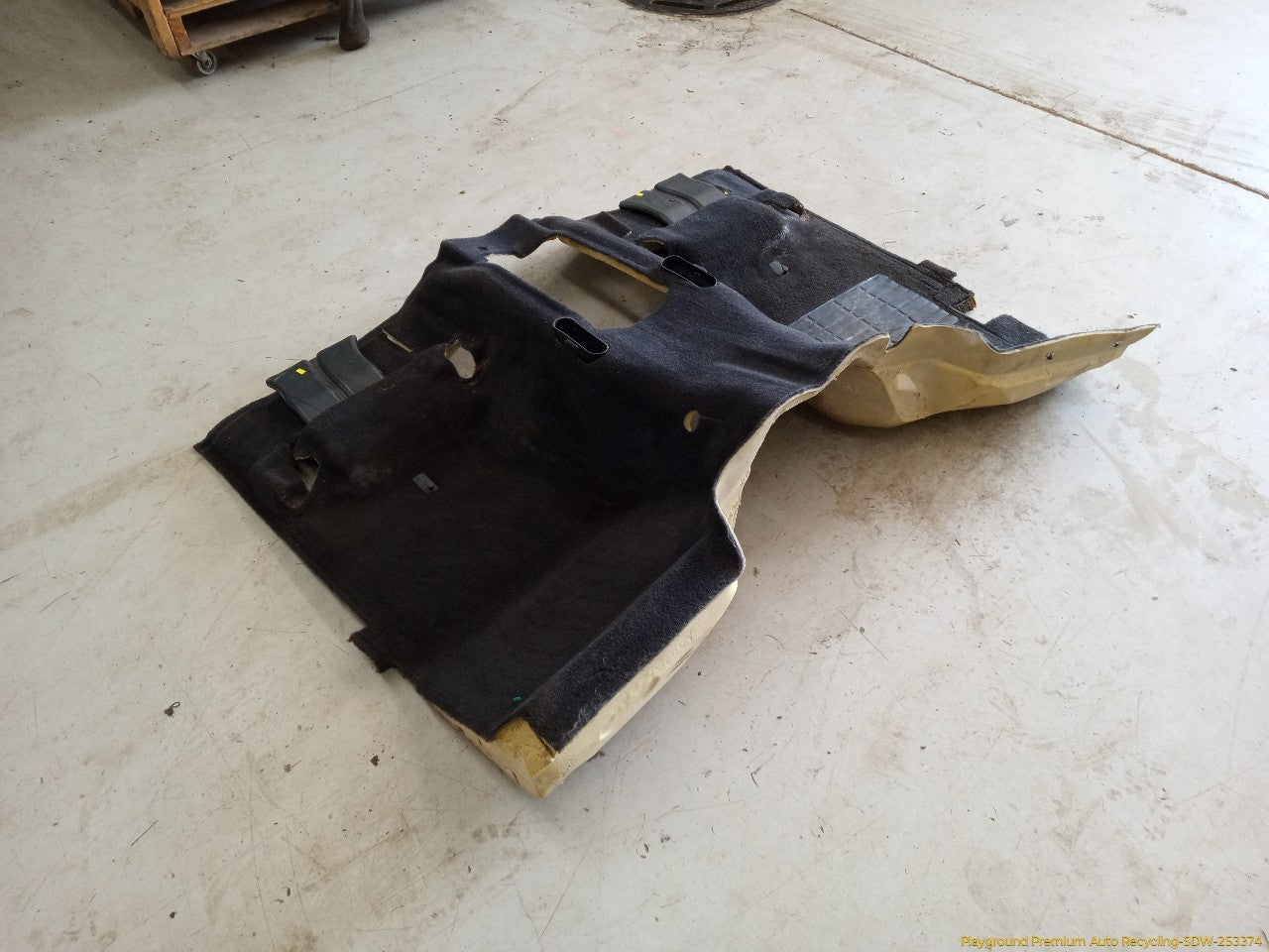 Land Rover LR3 Front Floor Carpet