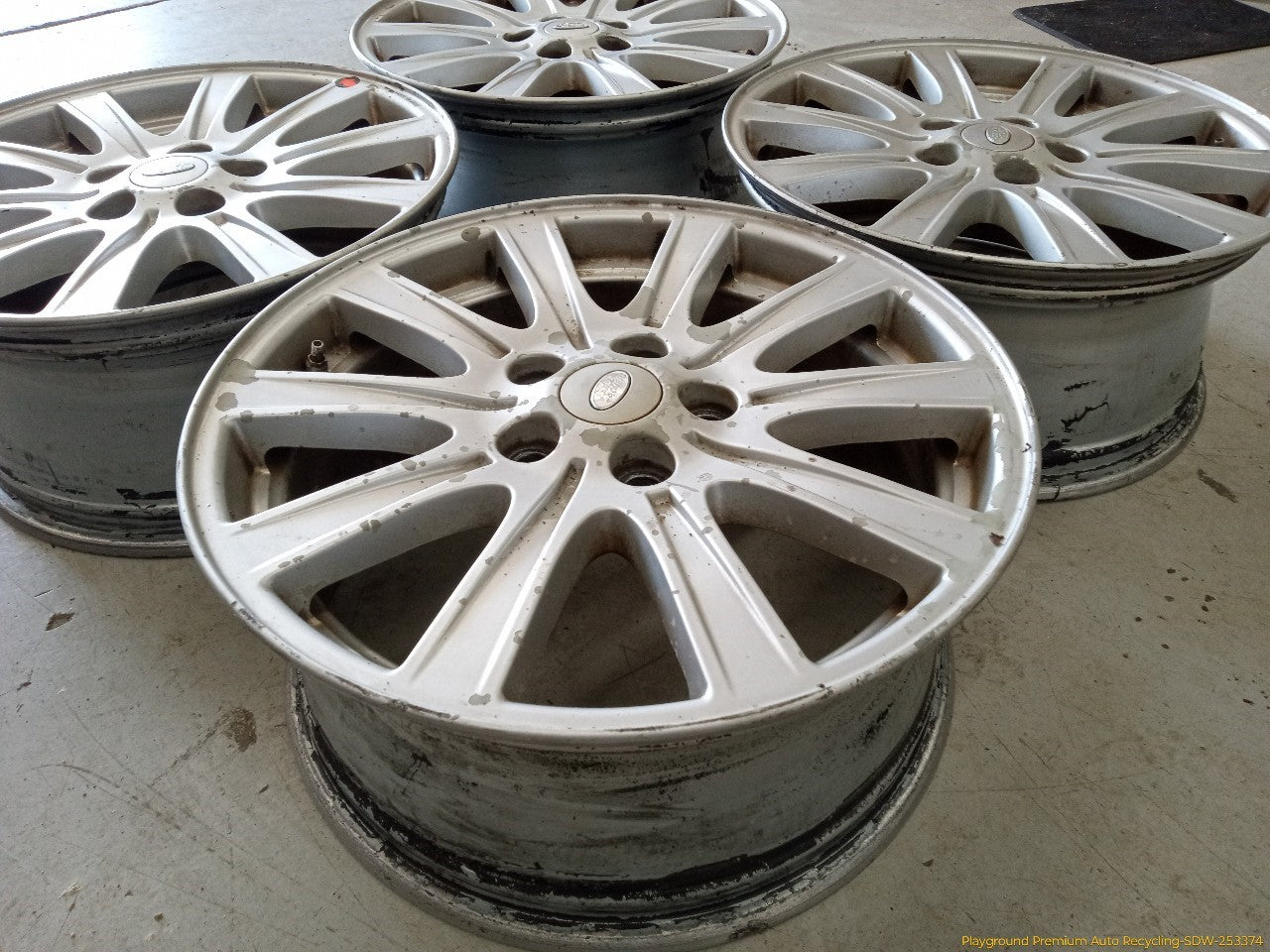 Land Rover LR3 Set Of 4 Wheel Rims 10 Spoke