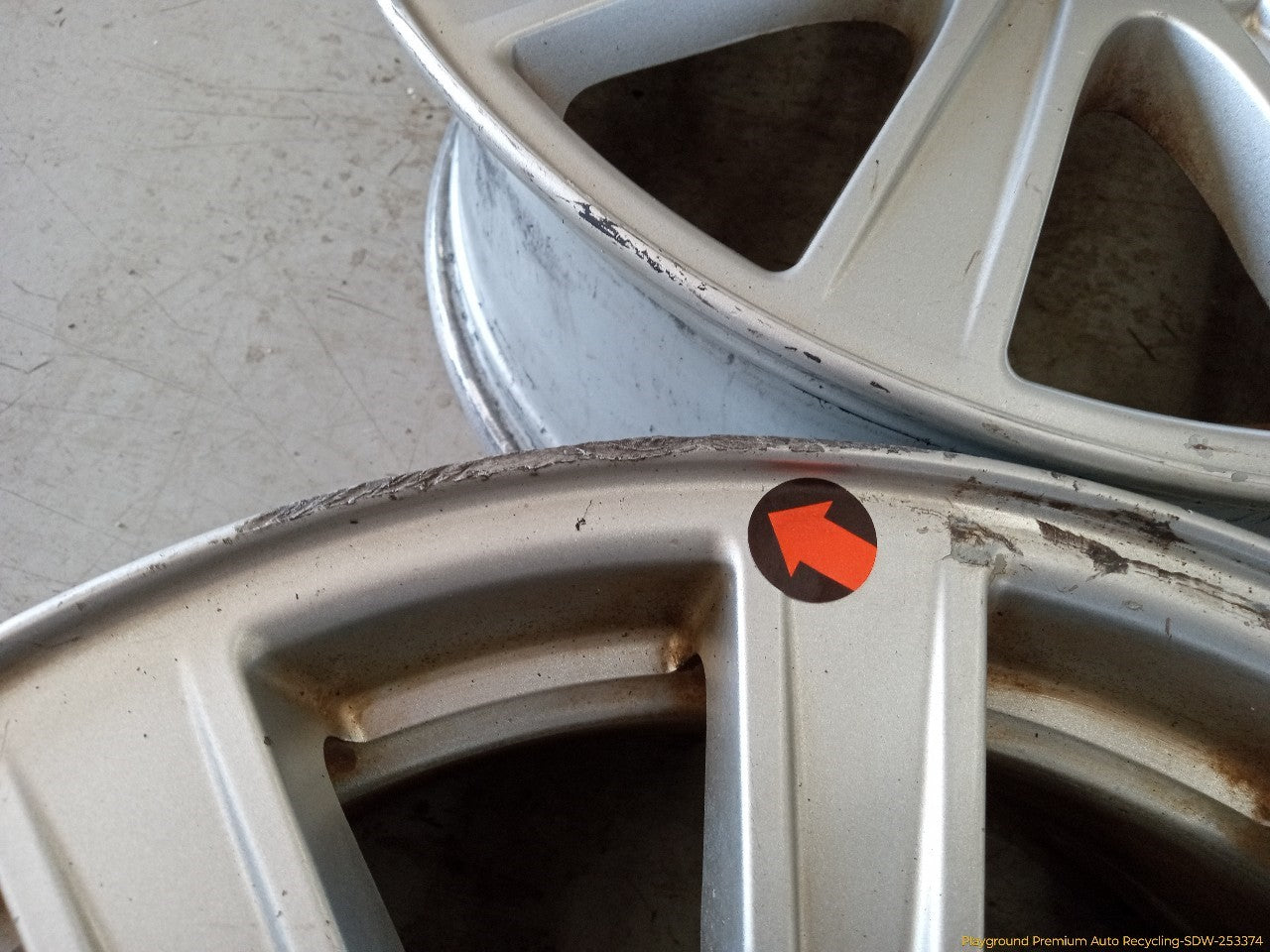 Land Rover LR3 Set Of 4 Wheel Rims 10 Spoke