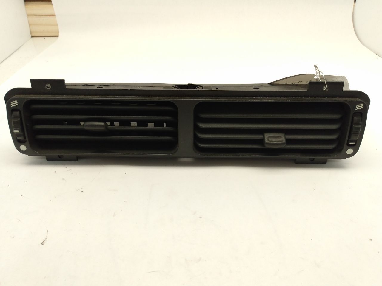 Jaguar XK8 Center Dashboard Dash A/C Vent - 0