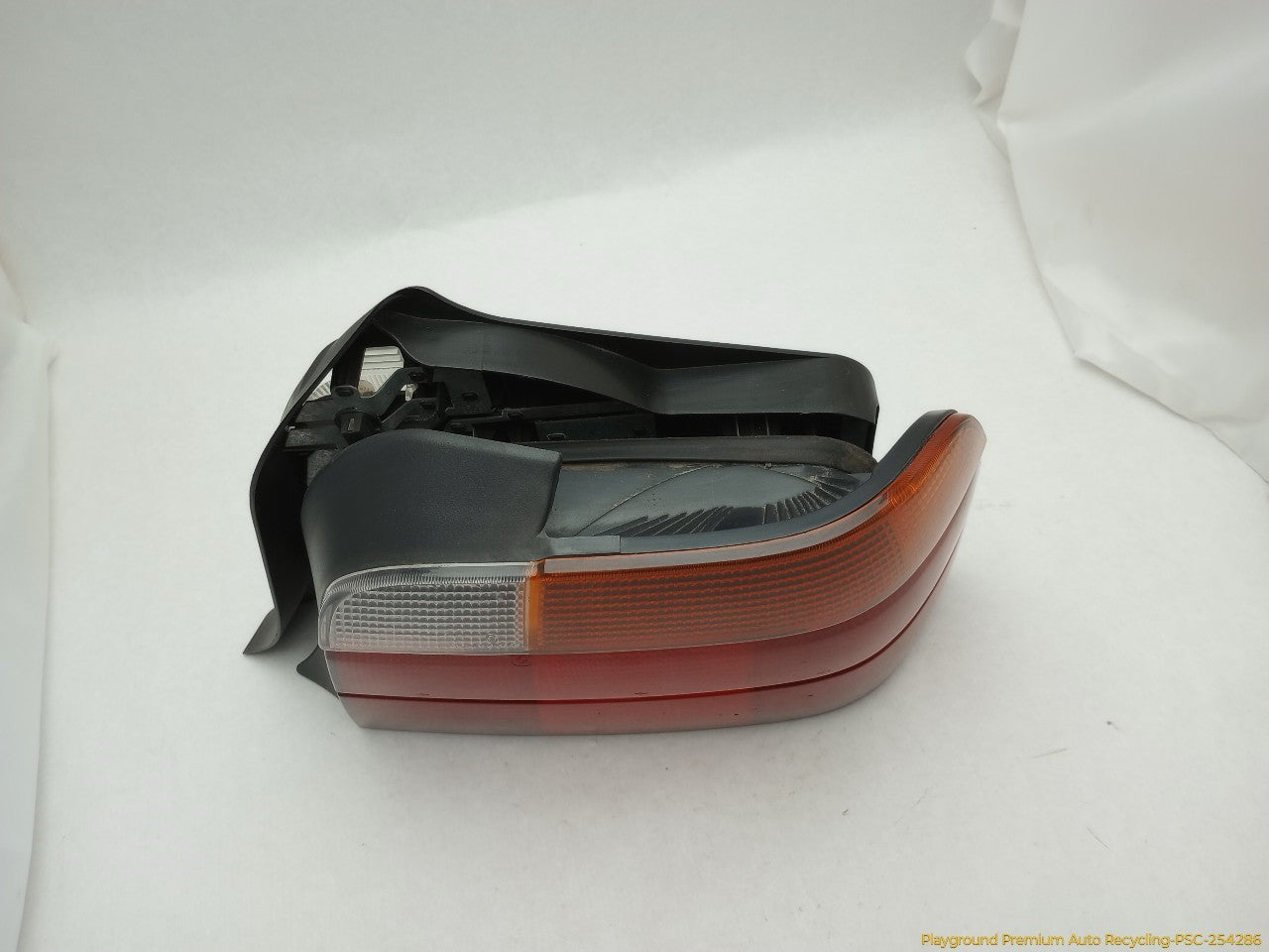 BMW 318ti Passenger Right Tail Lamp