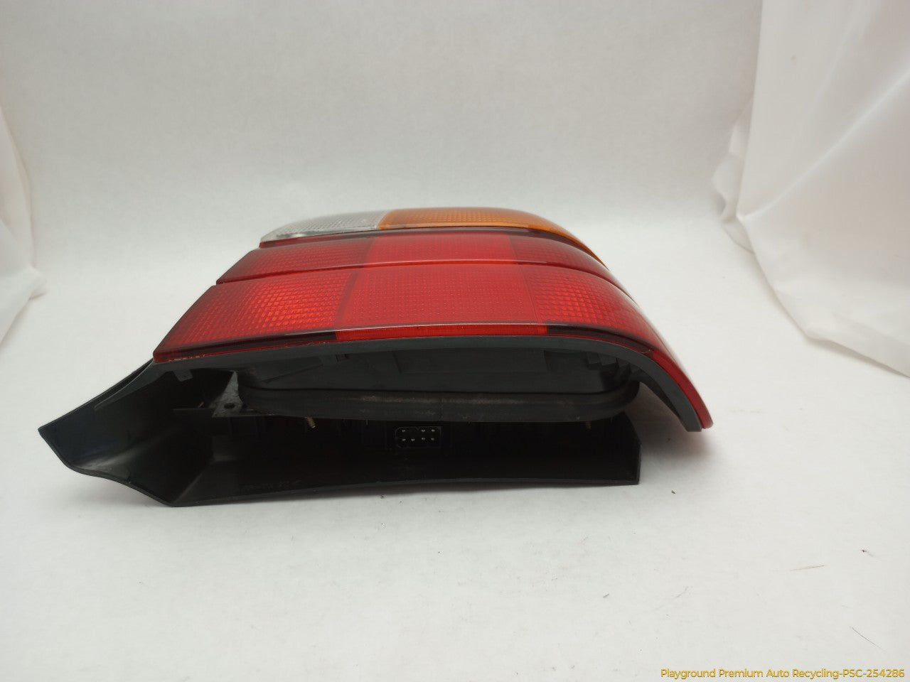 BMW 318ti Passenger Right Tail Lamp