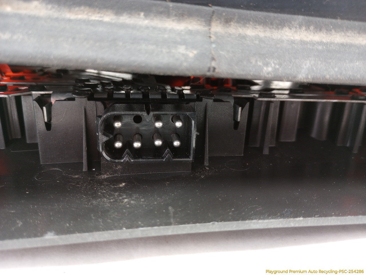 BMW 318ti Passenger Right Tail Lamp