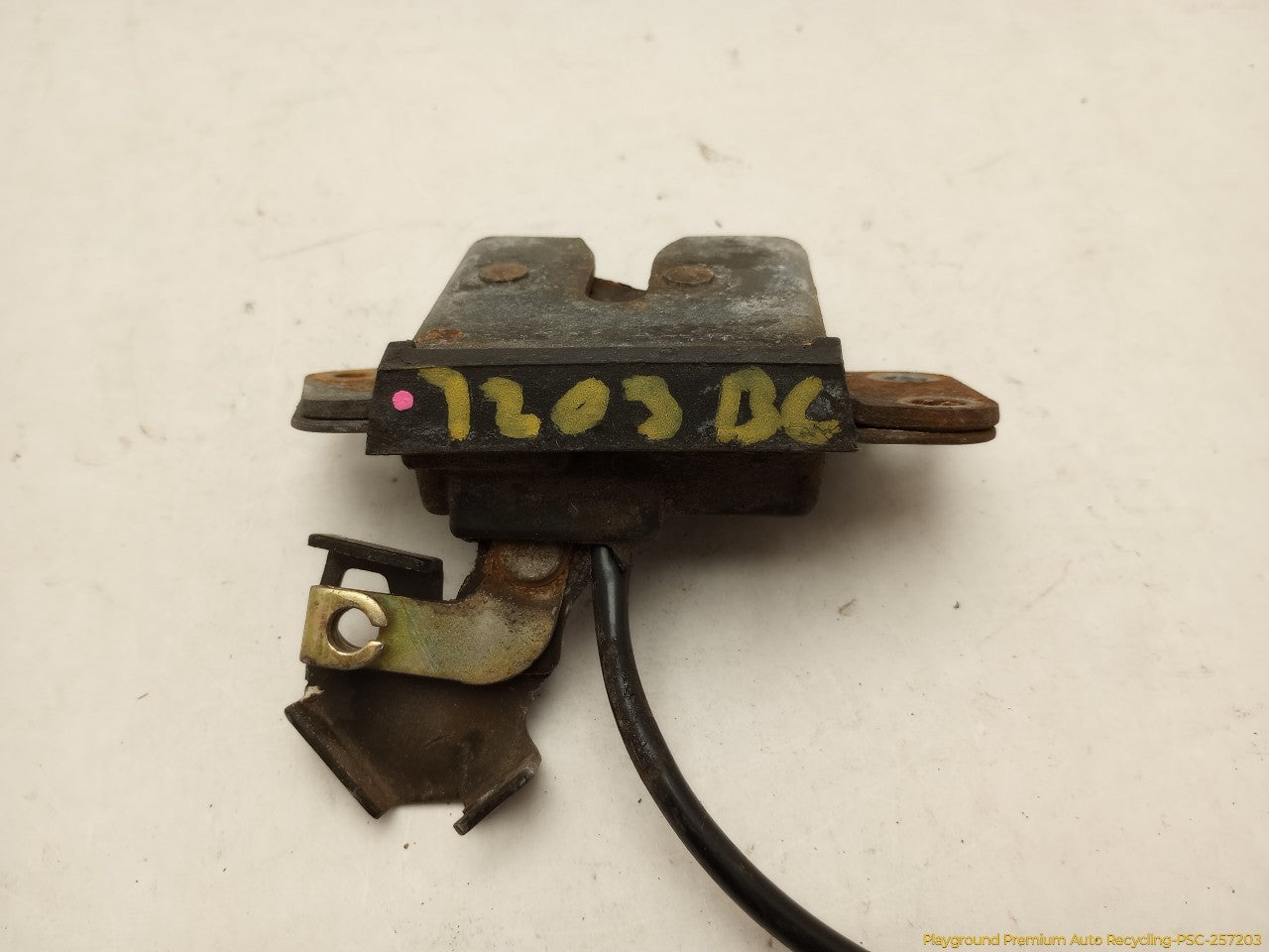 Toyota 4Runner Trunk Lock Latch - 0
