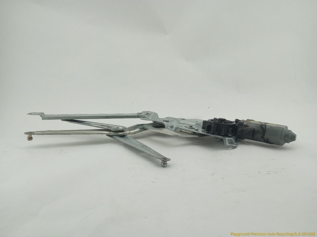 BMW 318ti Driver Left Front Door Window Regulator
