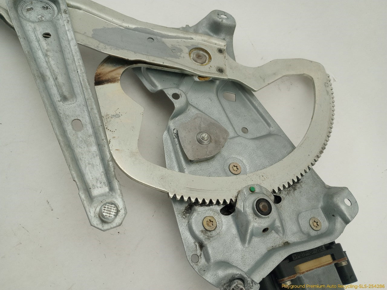 BMW 318ti Passenger Right Front Door Window Regulator