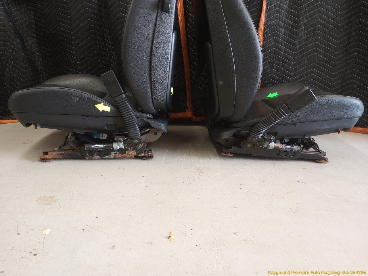 BMW 318ti Pair Of Front Seats