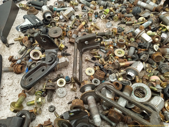 Toyota Celica Dismantling Hardware Fasteners Bolts & Nuts
