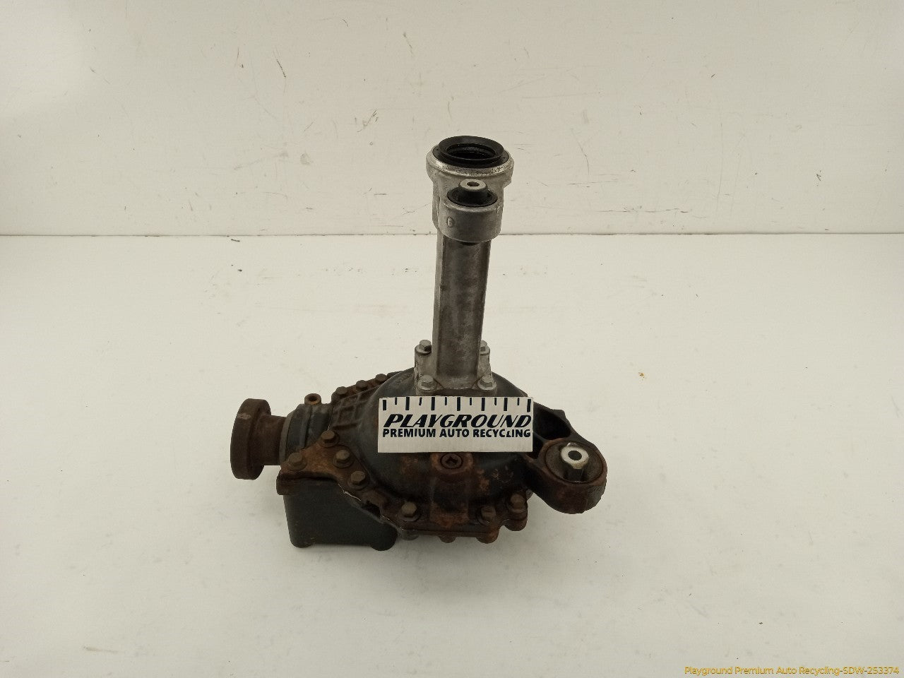Land Rover LR3 Front Differential Carrier