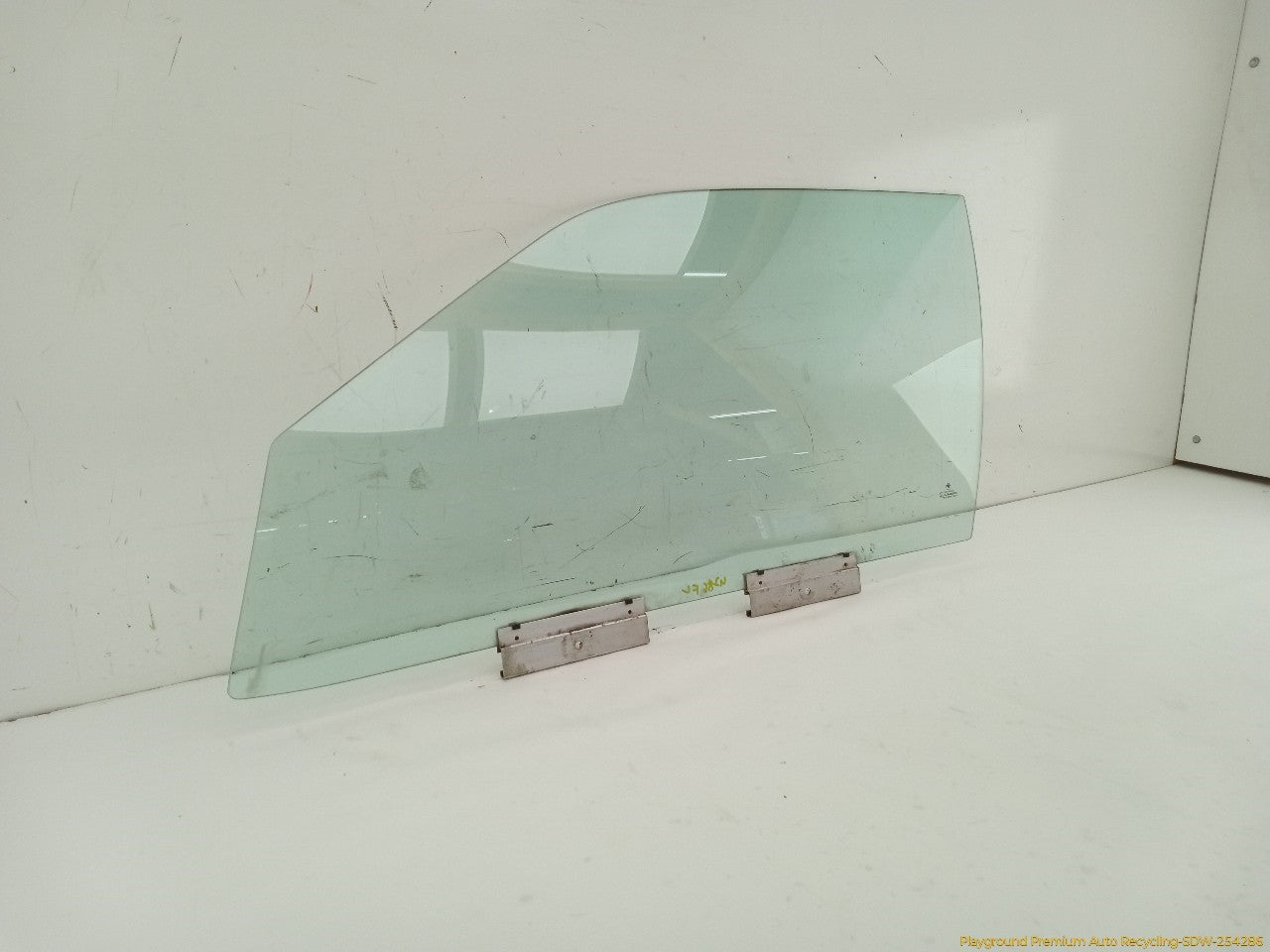 BMW 318ti Driver Left Front Door Window Glass