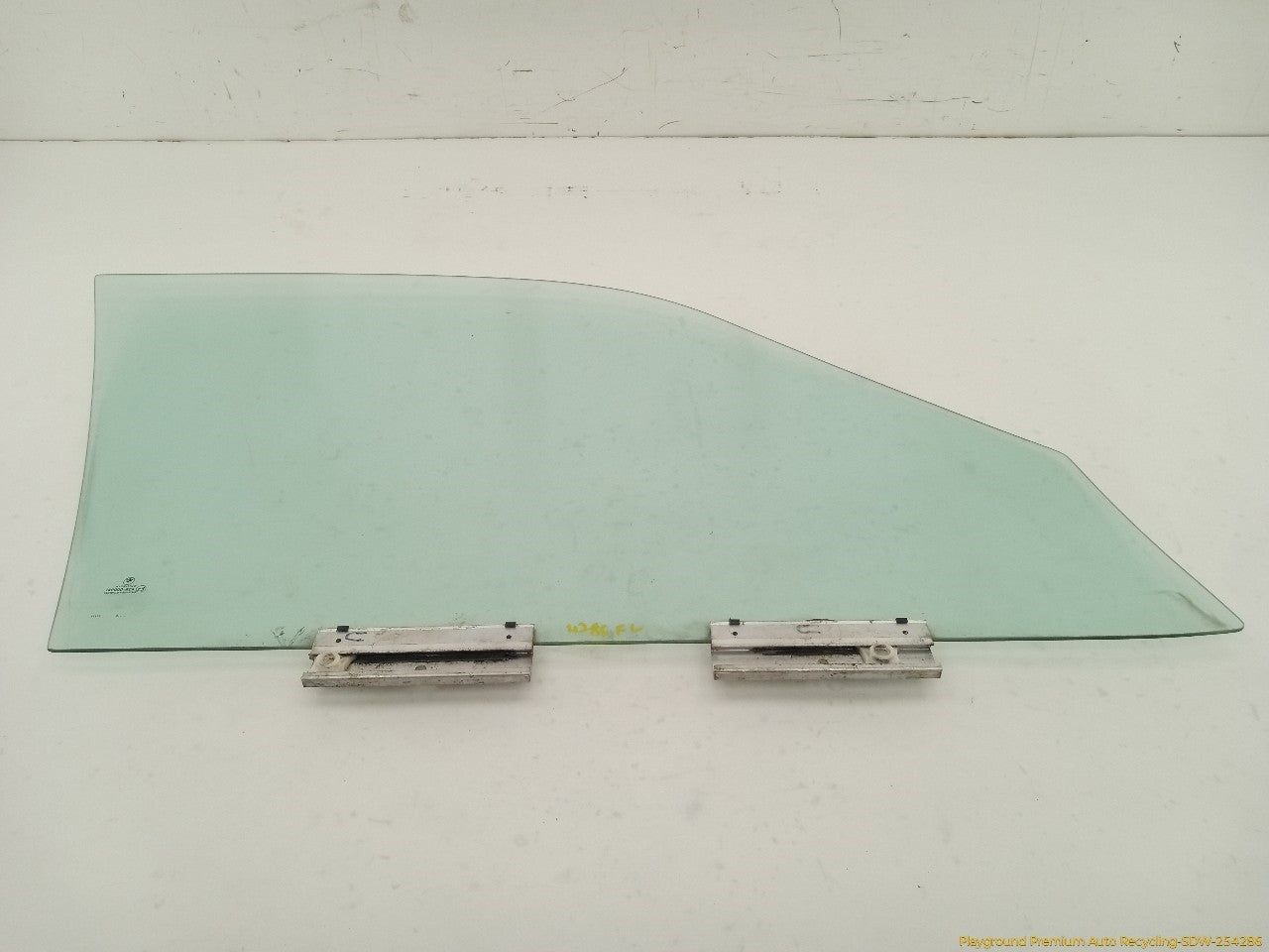 BMW 318ti Driver Left Front Door Window Glass