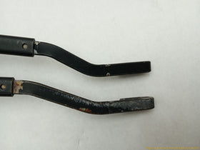 Toyota 4Runner Pair Of Windshield Wiper Arms - 0