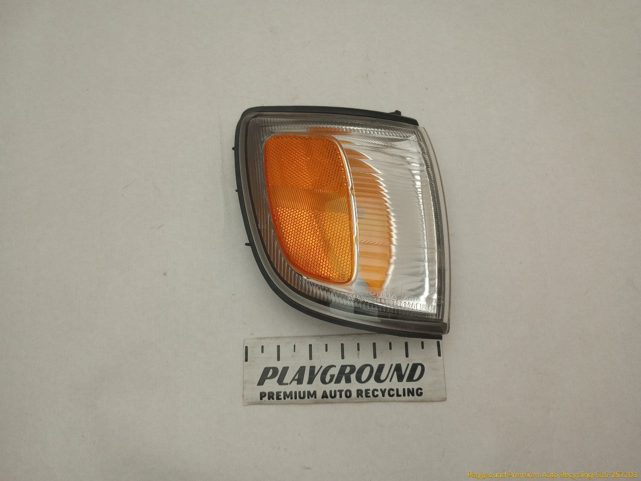 Toyota 4Runner Passenger Right Turn Signal Lamp