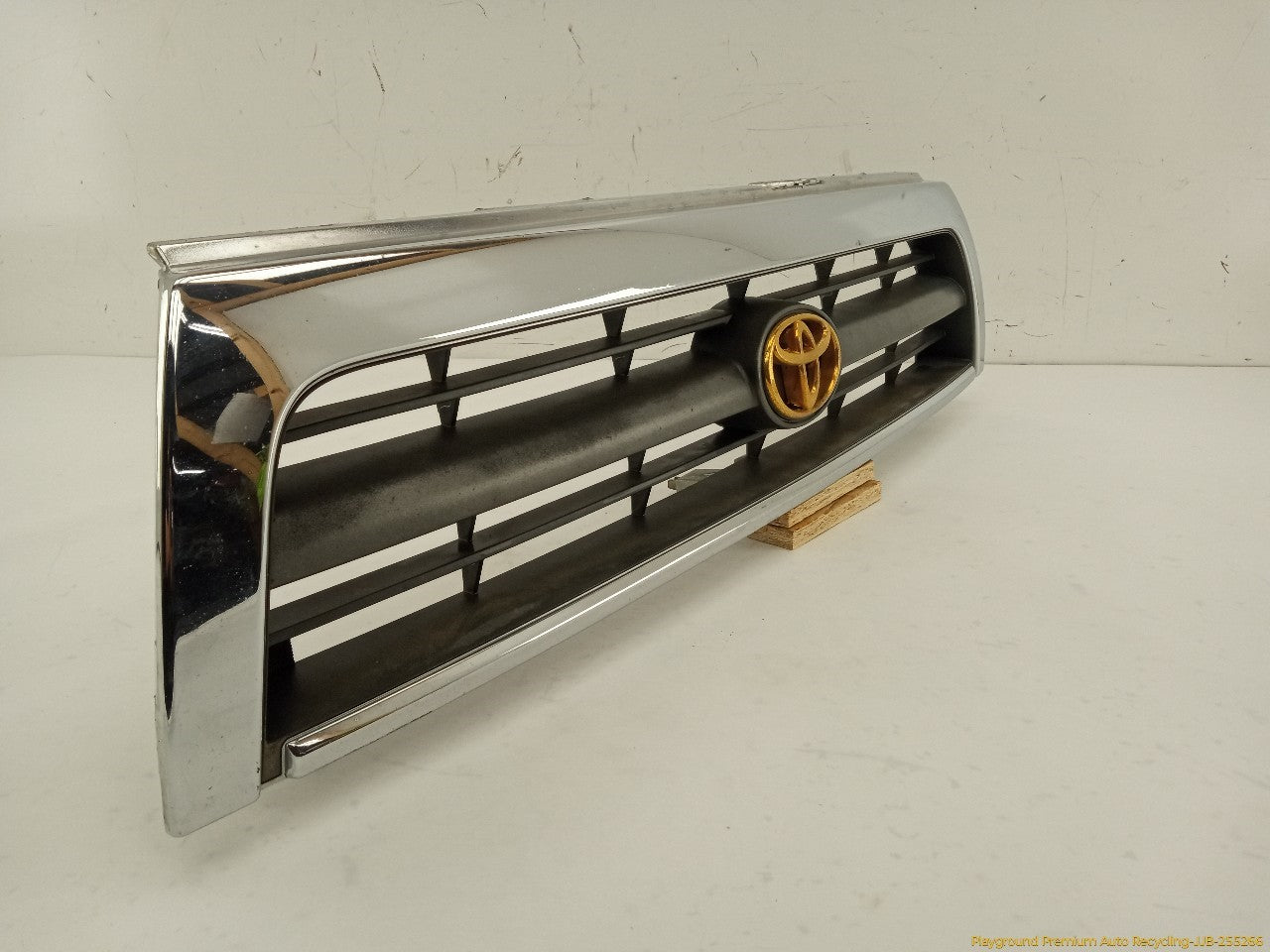 Toyota 4Runner Front Center Grille