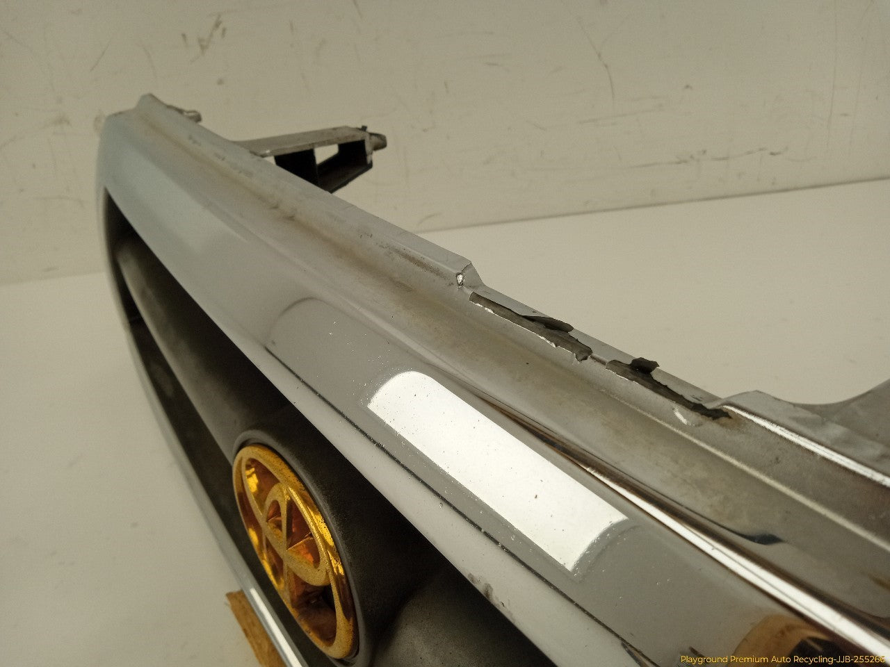 Toyota 4Runner Front Center Grille