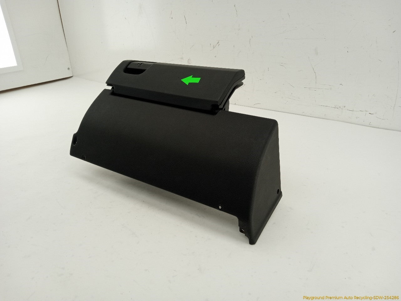 BMW 318ti Glove Box - 0