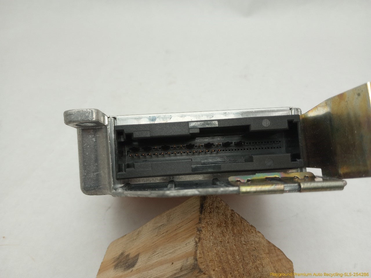 BMW 318ti Airbag Control Module