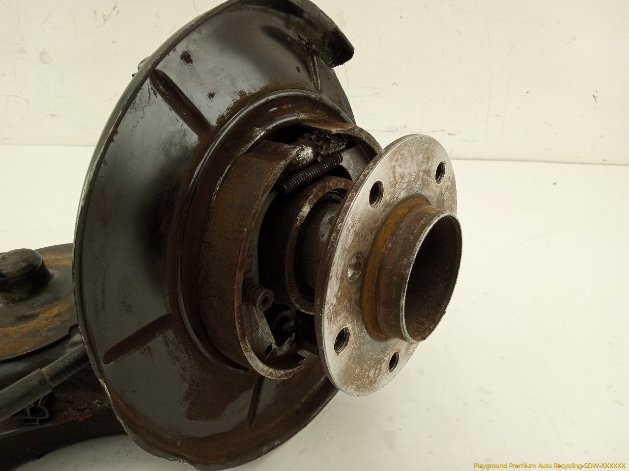BMW Z3 Driver Left Rear Spindle Knuckle Hub