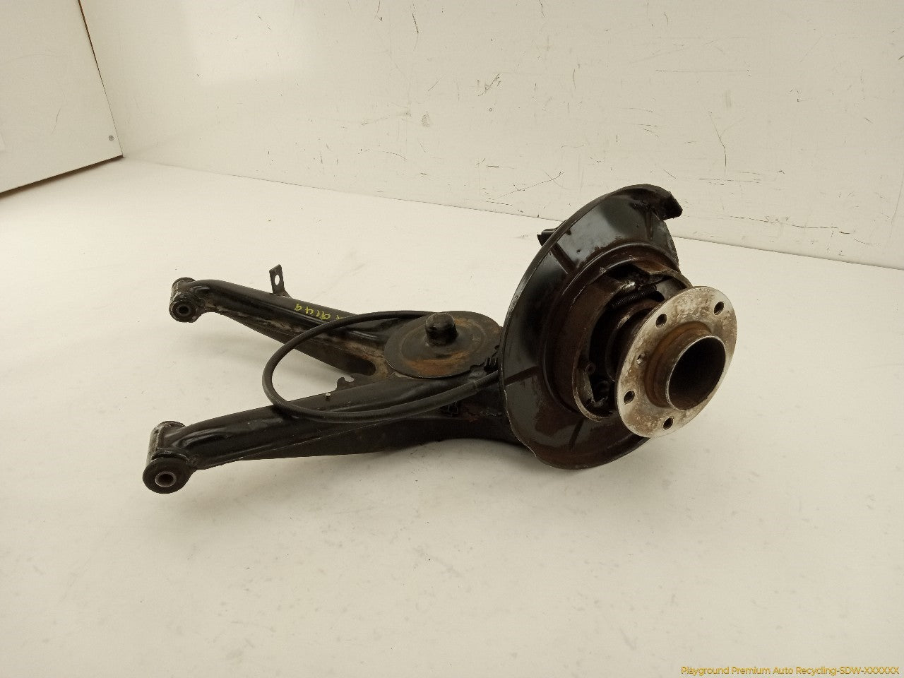 BMW Z3 Driver Left Rear Spindle Knuckle Hub