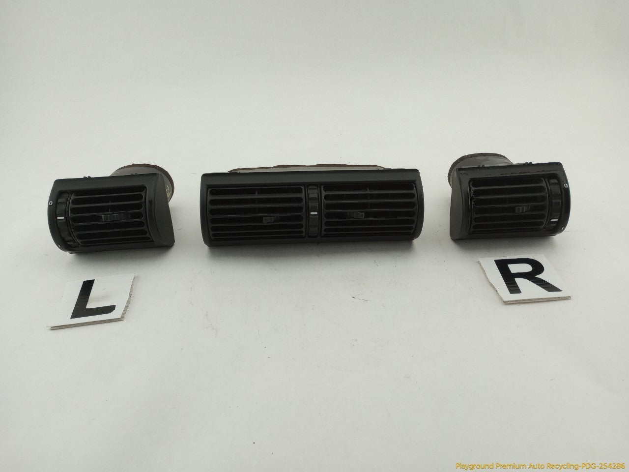 BMW 318ti Set Of 3 Dashboard Air Vent Grilles - 0