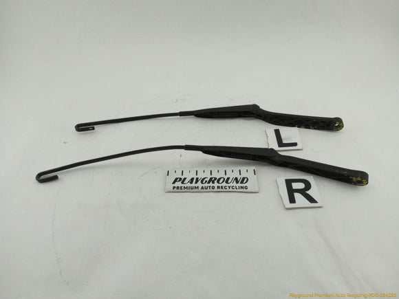 BMW 318ti Pair Of Windshield Wiper Arms