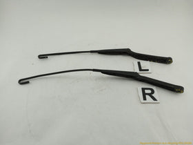 BMW 318ti Pair Of Windshield Wiper Arms - 0