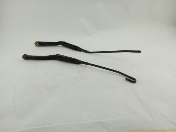 BMW 318ti Pair Of Windshield Wiper Arms