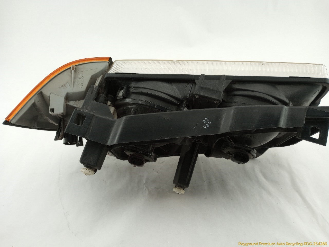 BMW 318ti Passenger Right Headlamp
