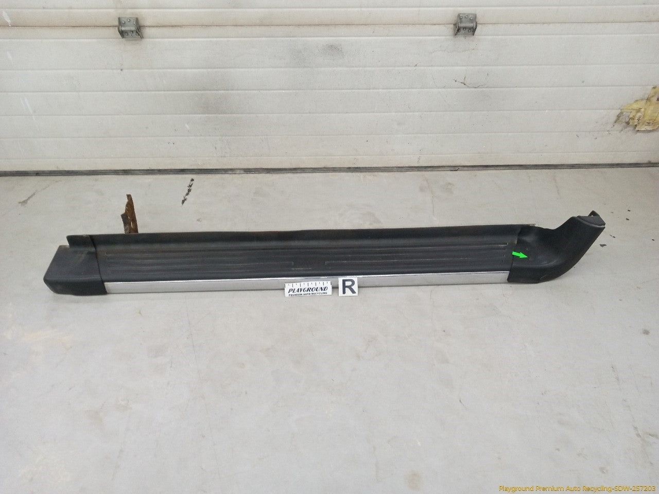 Toyota 4Runner Passenger Right Running Board
