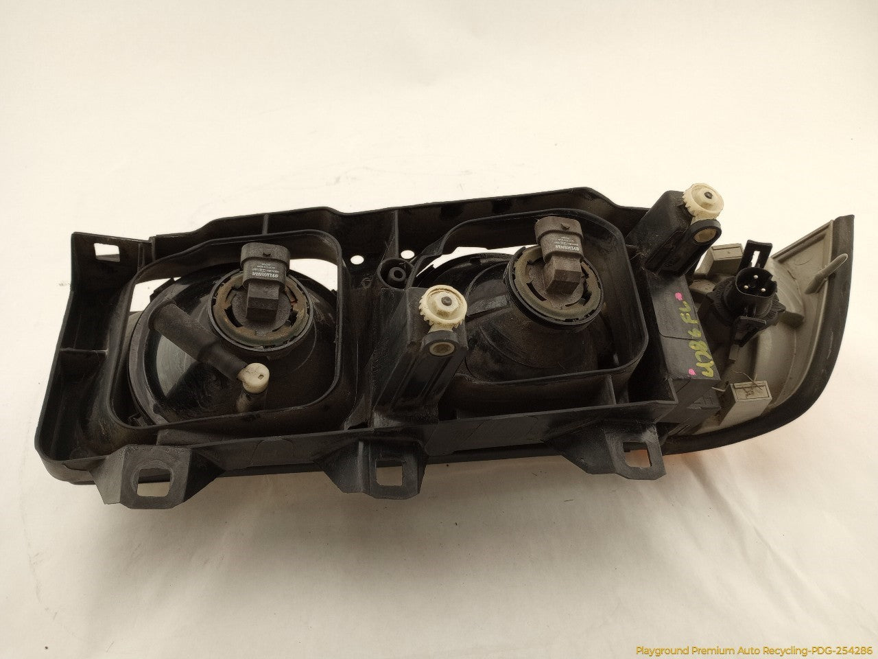 BMW 318ti Driver Left Headlamp