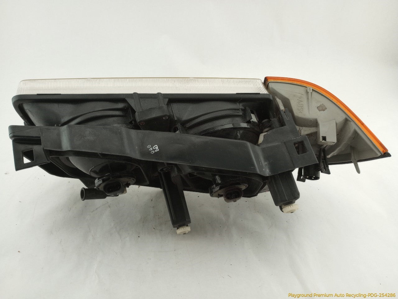 BMW 318ti Driver Left Headlamp