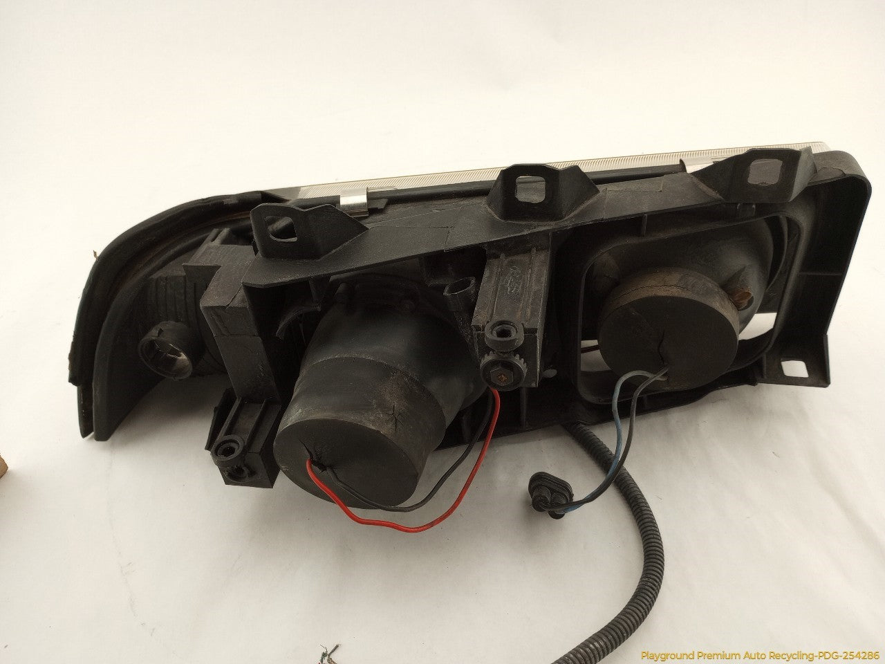 BMW 318ti Driver Left Headlamp