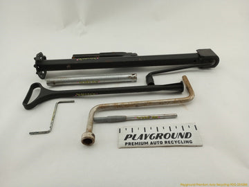 BMW 318ti Vehicle Spare Tools