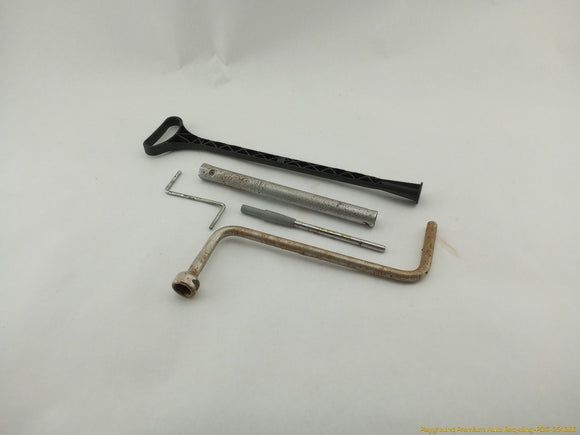 BMW 318ti Vehicle Spare Tools