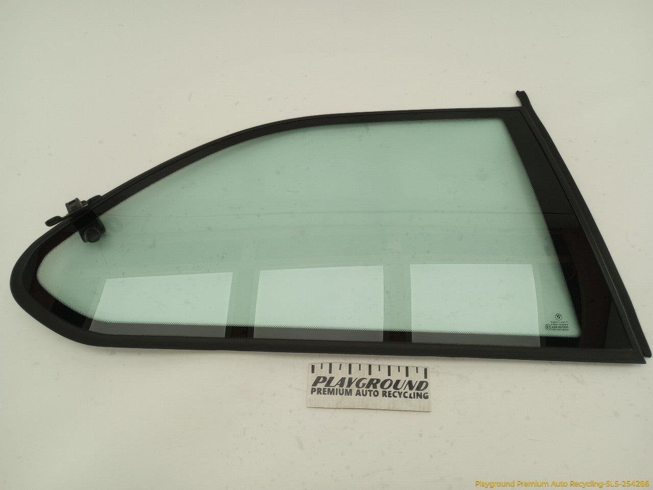 BMW 318ti Passenger Right Rear Quarter Window Glass