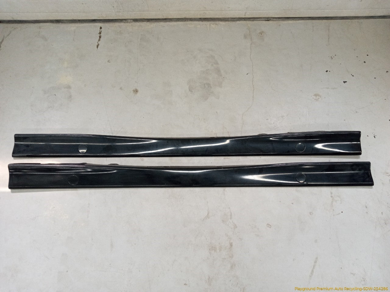 BMW 318ti Pair Of Rocker Panel Side Skirts - 0