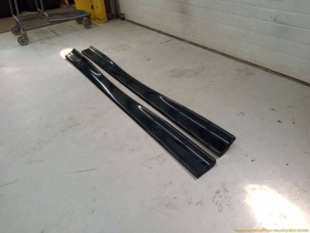 BMW 318ti Pair Of Rocker Panel Side Skirts