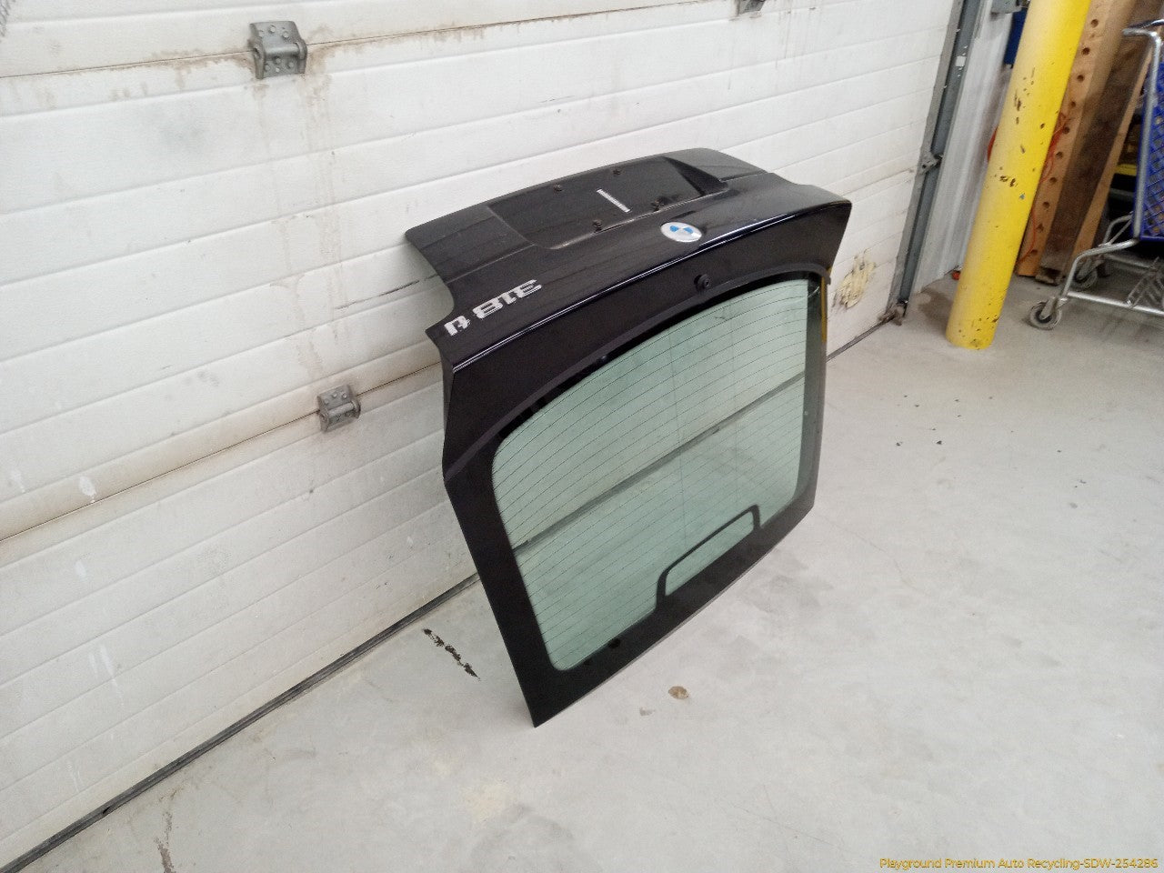 BMW 318ti Trunk Lid - 0