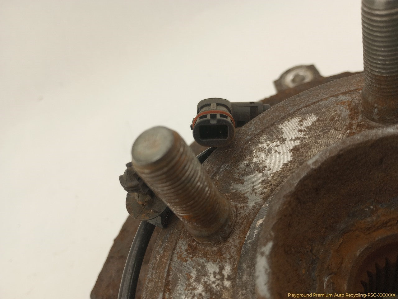 Dodge Charger Driver Left Rear Spindle Knuckle Hub