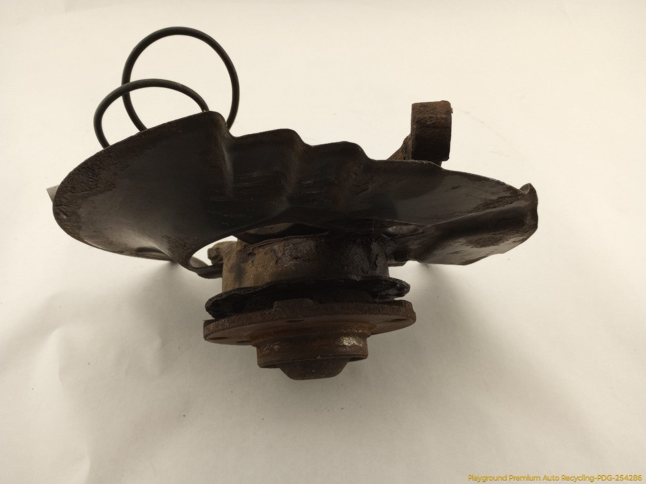 BMW 318ti Passenger Right Front Spindle Knuckle Hub