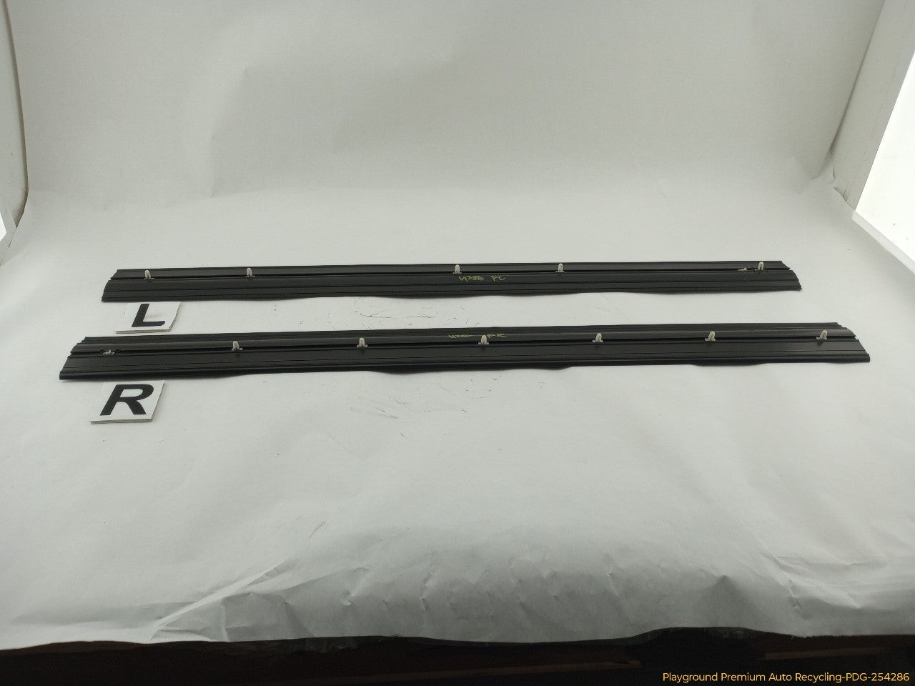 BMW 318ti Pair Of Front Door Sill Scuff Plate Trim - 0