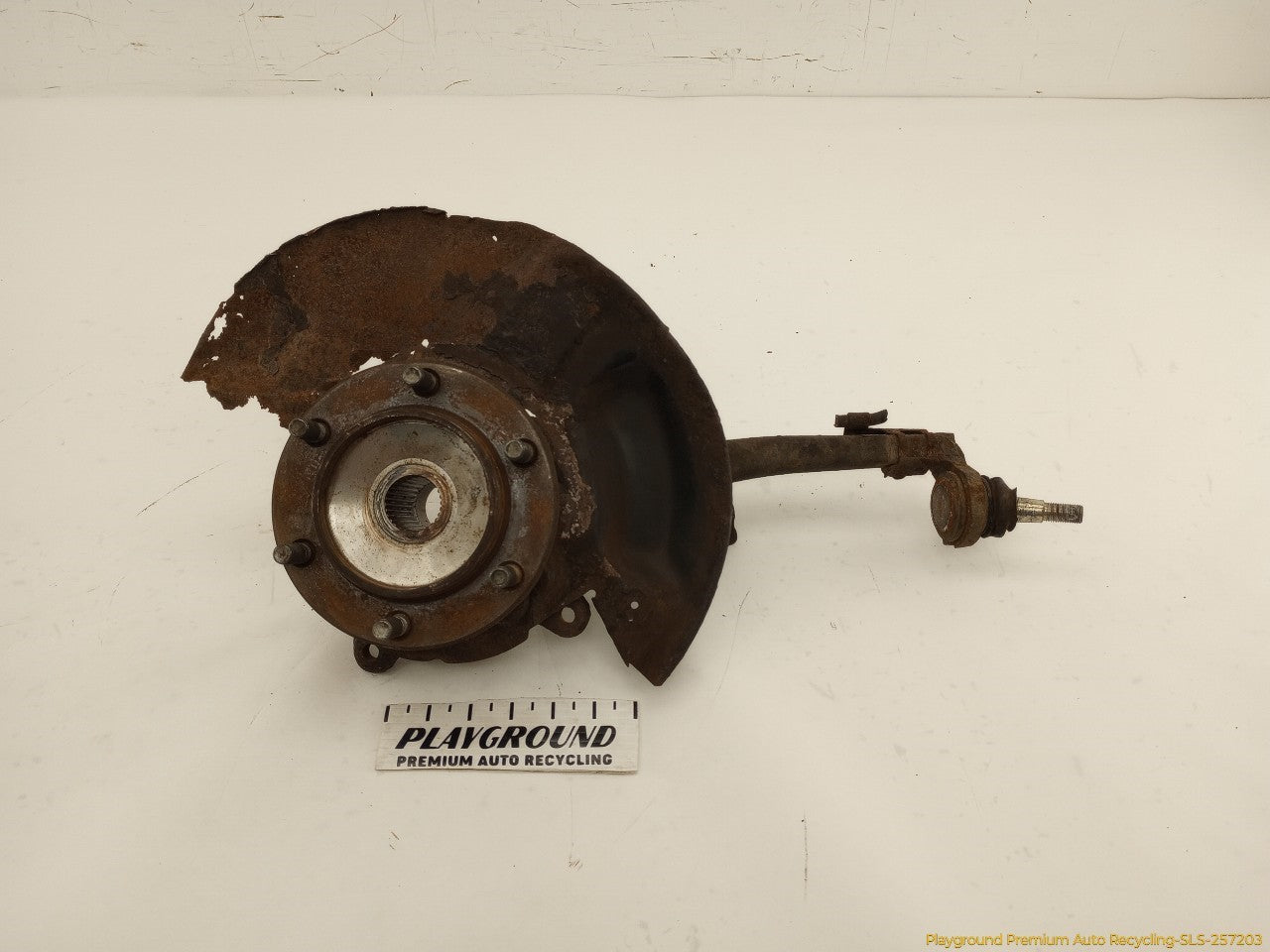 Toyota 4Runner Passenger Right Front Spindle Knuckle Hub