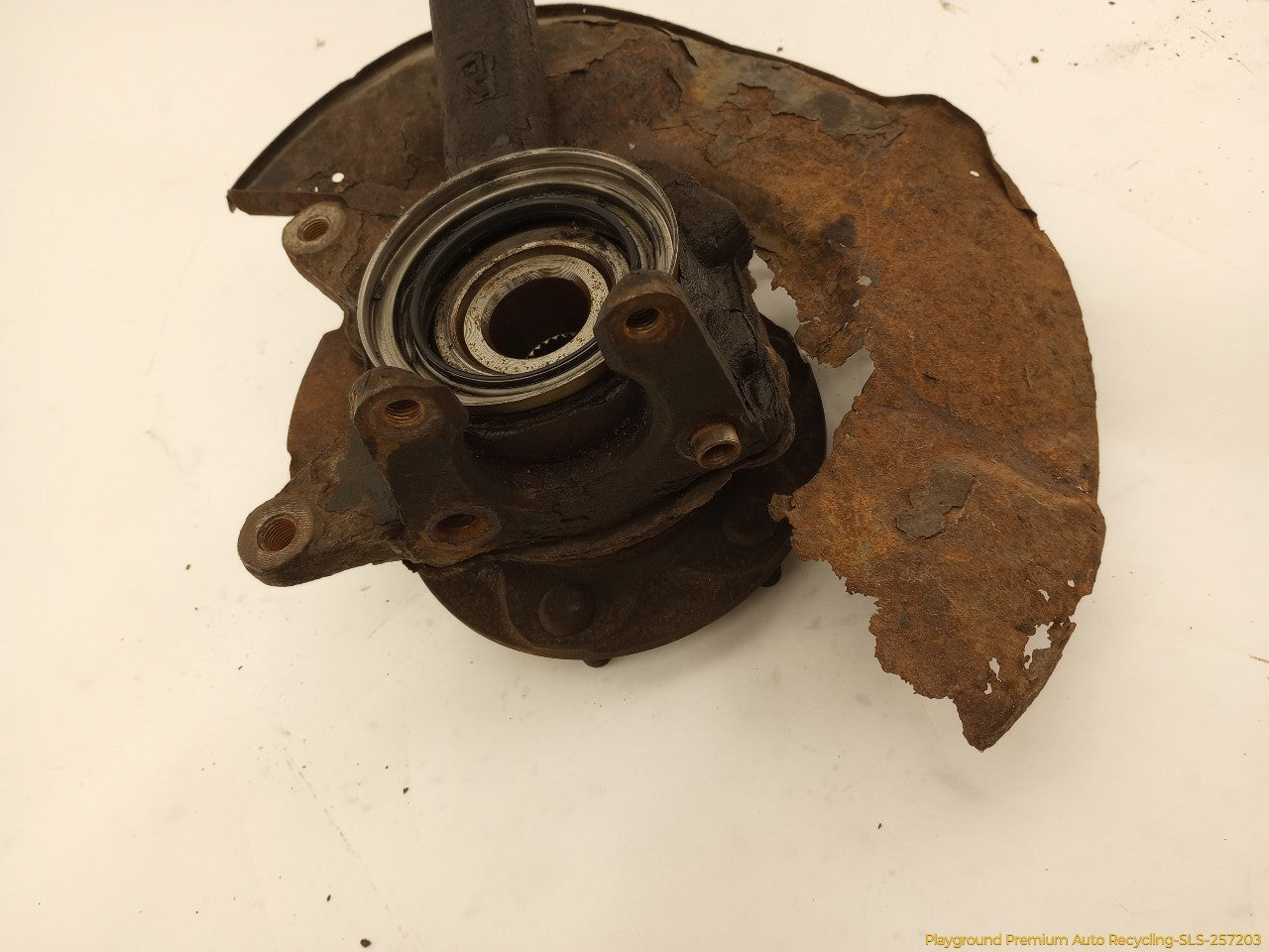 Toyota 4Runner Passenger Right Front Spindle Knuckle Hub