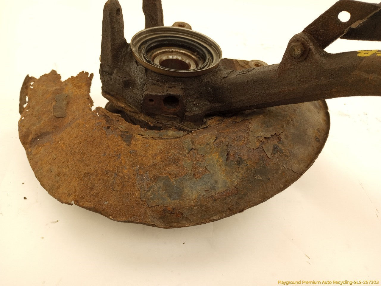 Toyota 4Runner Passenger Right Front Spindle Knuckle Hub