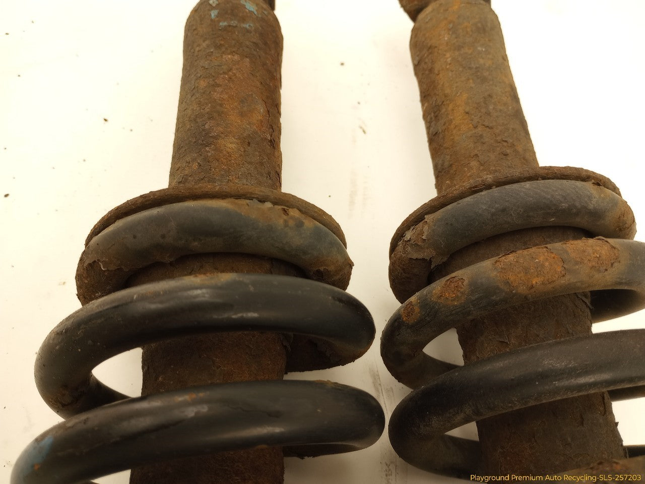 Toyota 4Runner Pair Of Front Struts